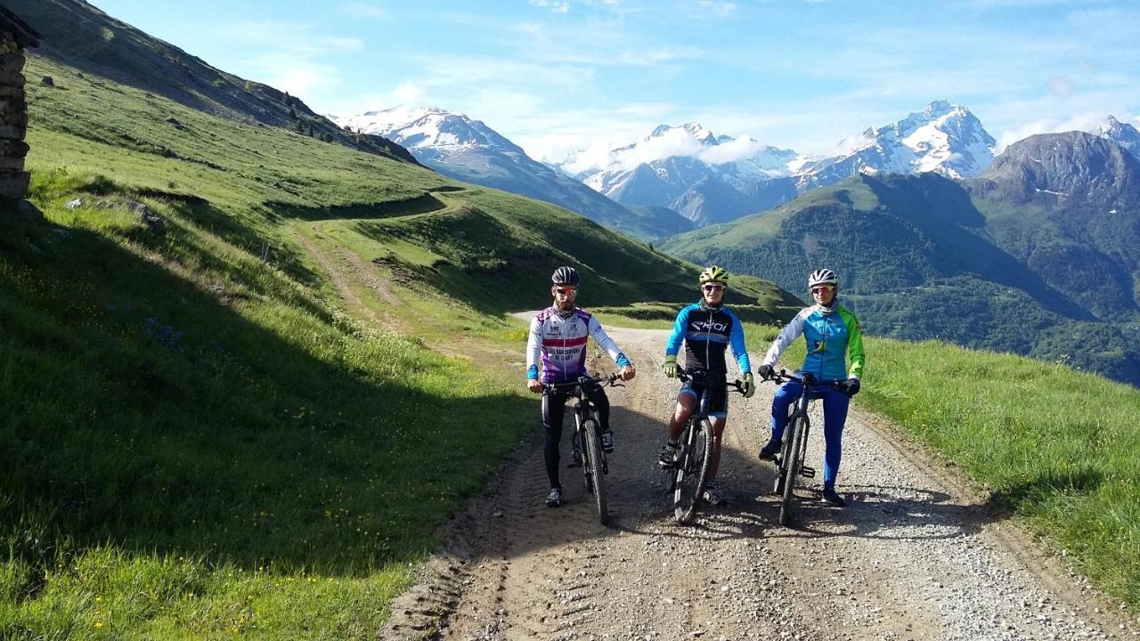Chalet la Cachette Cyclists&Skiers Le Bourg-dʼOisans Exteriör bild