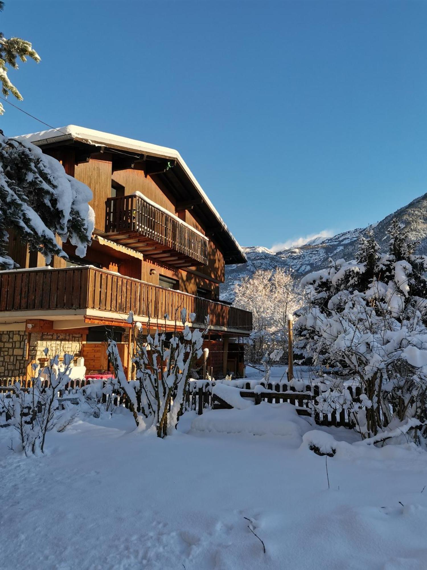 Chalet la Cachette Cyclists&Skiers Le Bourg-dʼOisans Exteriör bild